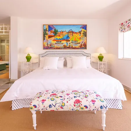 7,000 Sqm Luxurious Villa With Panoramic Sea Views Multiple Gardens & Two Pools Villa