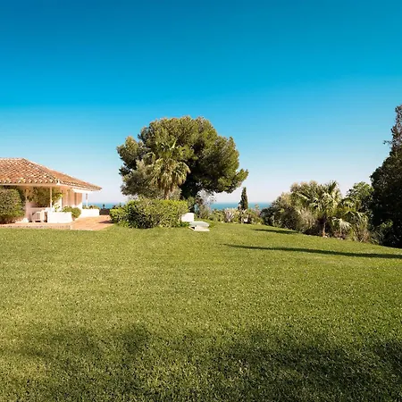 7,000 Sqm Luxurious Villa With Panoramic Sea Views Multiple Gardens & Two Pools *