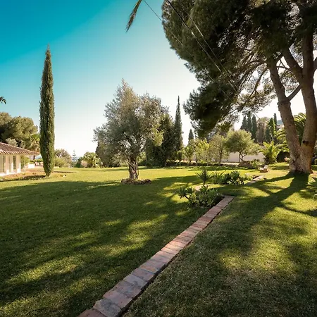 Villa 7,000 Sqm Luxurious Villa With Panoramic Sea Views Multiple Gardens & Two Pools *