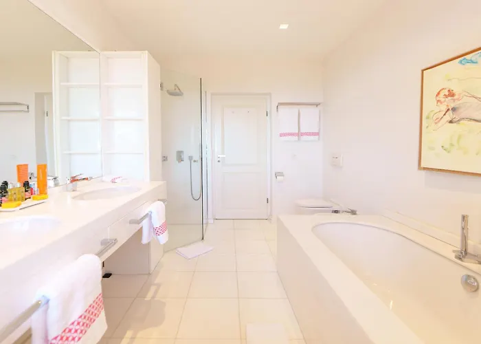 7,000 Sqm Luxurious With Panoramic Sea Views Multiple Gardens & Two Pools Villa