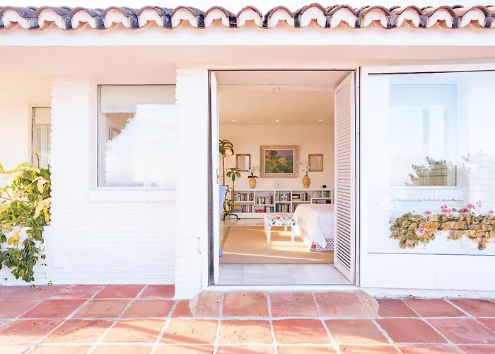 Villa 7,000 Sqm Luxurious With Panoramic Sea Views Multiple Gardens & Two Pools *