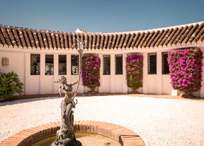 Villa 7,000 Sqm Luxurious With Panoramic Sea Views Multiple Gardens & Two Pools Benalmádena