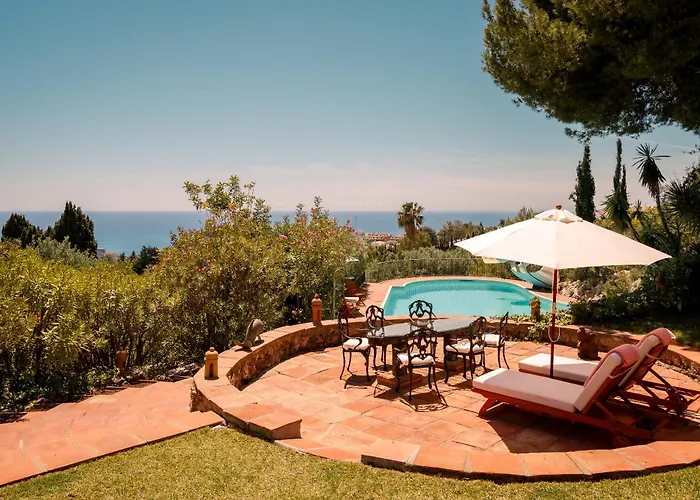 7,000 Sqm Luxurious With Panoramic Sea Views Multiple Gardens & Two Pools Villa
