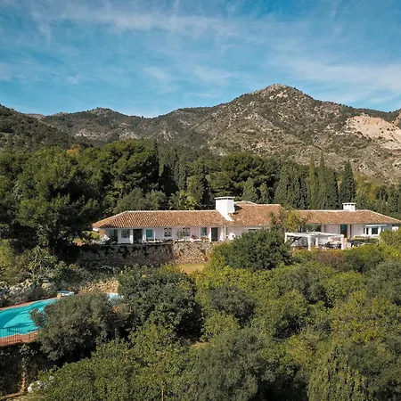 7,000 Sqm Luxurious With Panoramic Sea Views Multiple Gardens & Two Pools