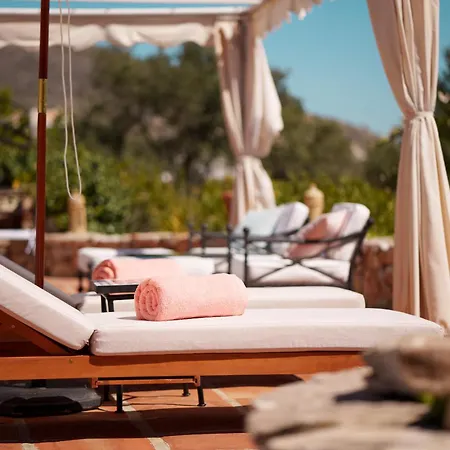 Villa 7,000 Sqm Luxurious With Panoramic Sea Views Multiple Gardens & Two Pools