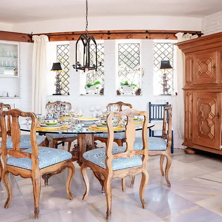 7,000 Sqm Luxurious With Panoramic Sea Views Multiple Gardens & Two Pools Villa Benalmádena