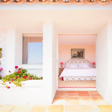 7,000 Sqm Luxurious With Panoramic Sea Views Multiple Gardens & Two Pools Benalmádena
