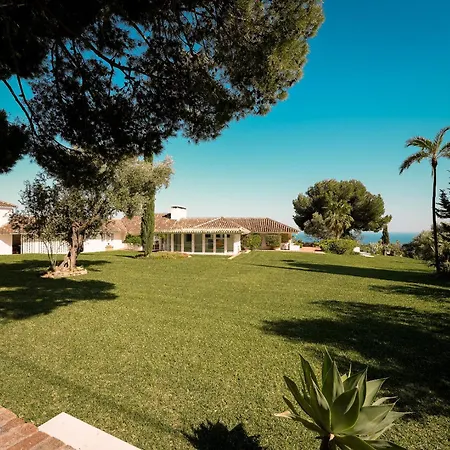 7,000 Sqm Luxurious With Panoramic Sea Views Multiple Gardens & Two Pools *