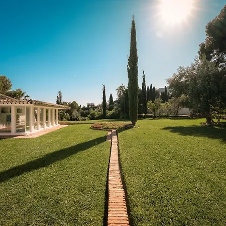 7,000 Sqm Luxurious With Panoramic Sea Views Multiple Gardens & Two Pools Benalmádena